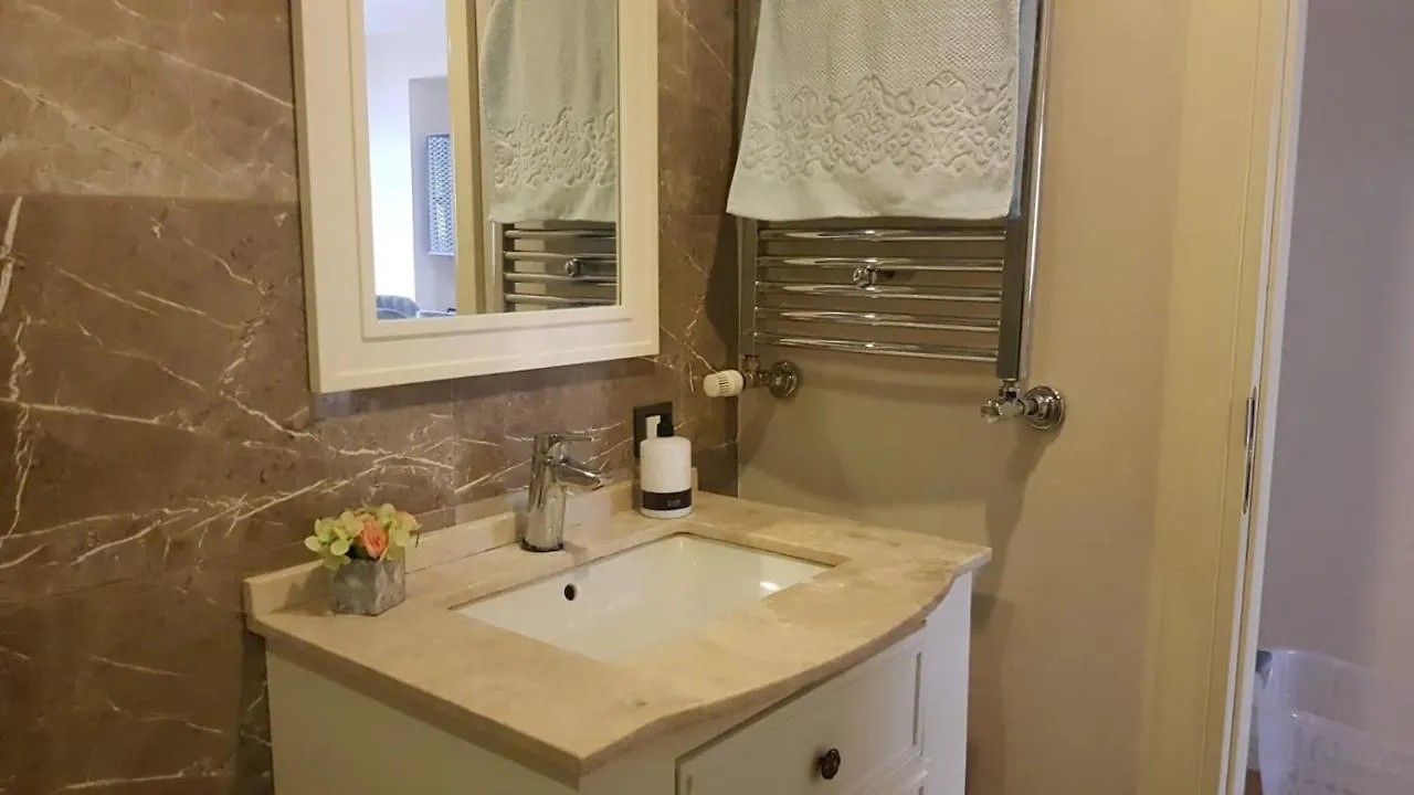 Venezia Mega Outlet Apartment Istambul