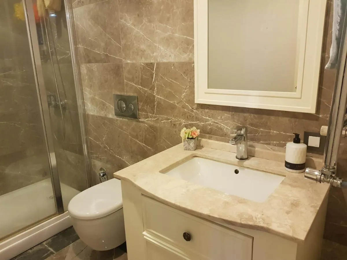 Venezia Mega Outlet Apartment Istambul
